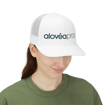Alovéa Pros | Snapback Mesh Cap | White & Black